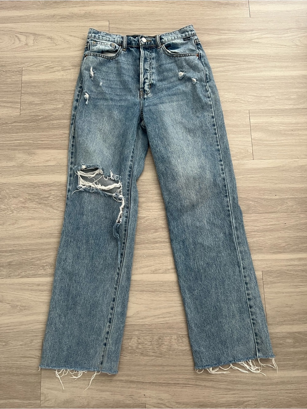 Cello Distressed Wide Leg Jeans Size 9 High Rise Raw Hem Button Fly Denim